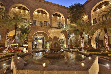 Fuente. Hotel de la Soledad