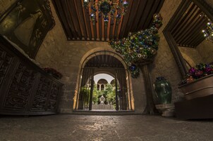 숙박 시설 입구