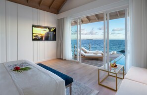 Sunset Water Villa | Utsikt mot strand/hav