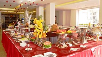 Tägliches inbegriffenes Frühstücksbuffet