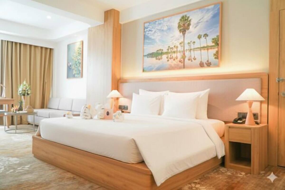 1 bedroom, minibar, in-room safe, desk