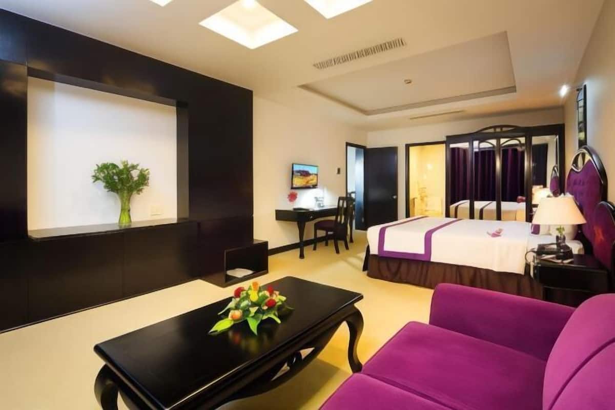 1 chambre, minibar, coffres-forts dans les chambres, bureau