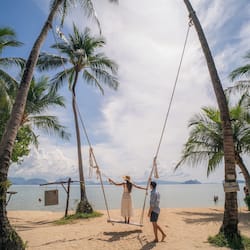 Spiaggia privata, lettini da mare, ombrelloni, massaggi sulla spiaggia