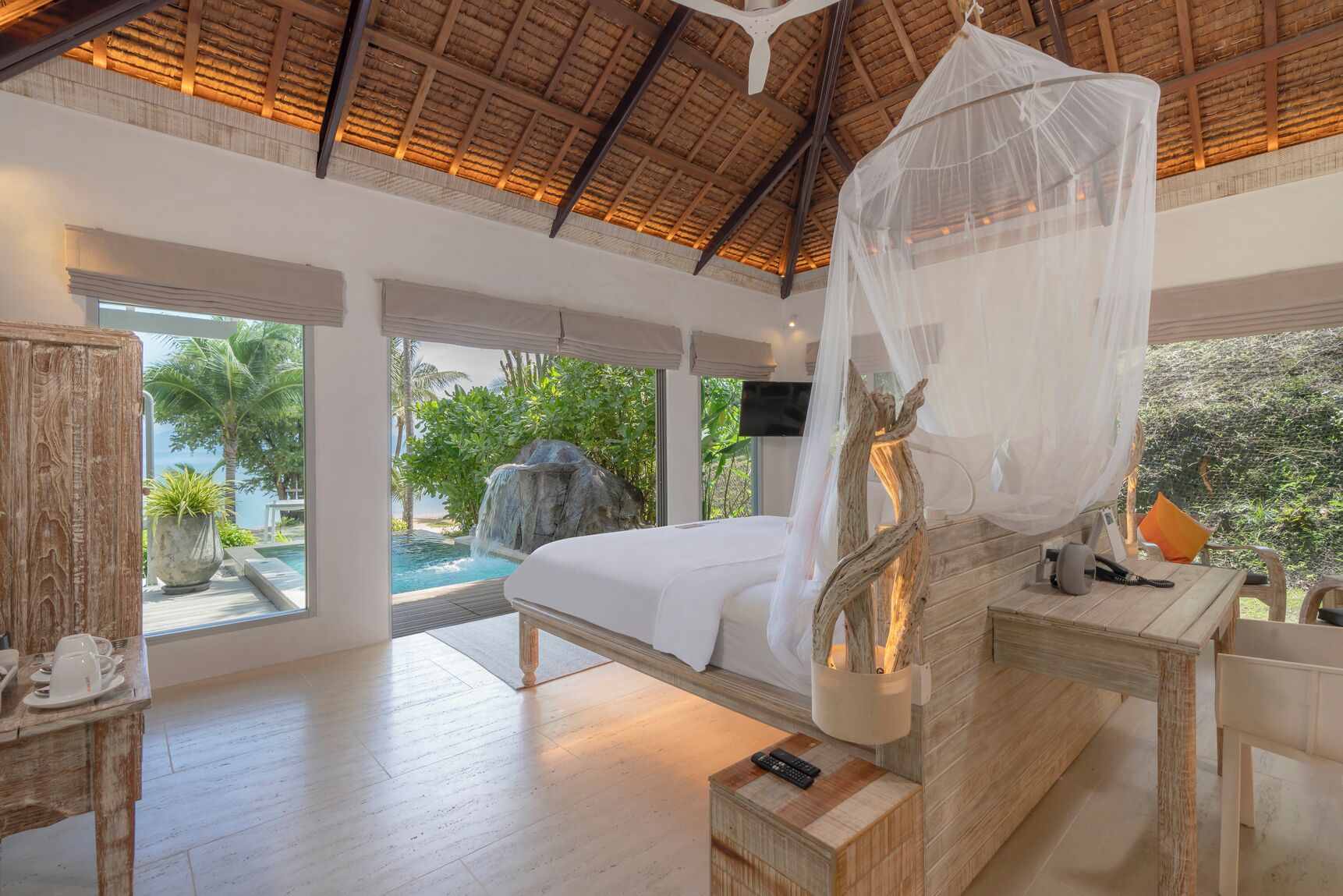 Sea View Pool Villa | Minibar, in-room safe, desk, free cots/infant beds