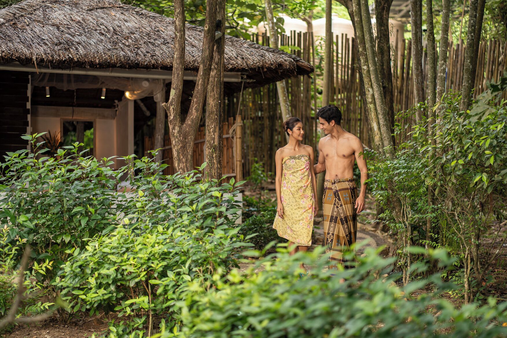 body treatments, thai massages, massages on the beach, body wraps