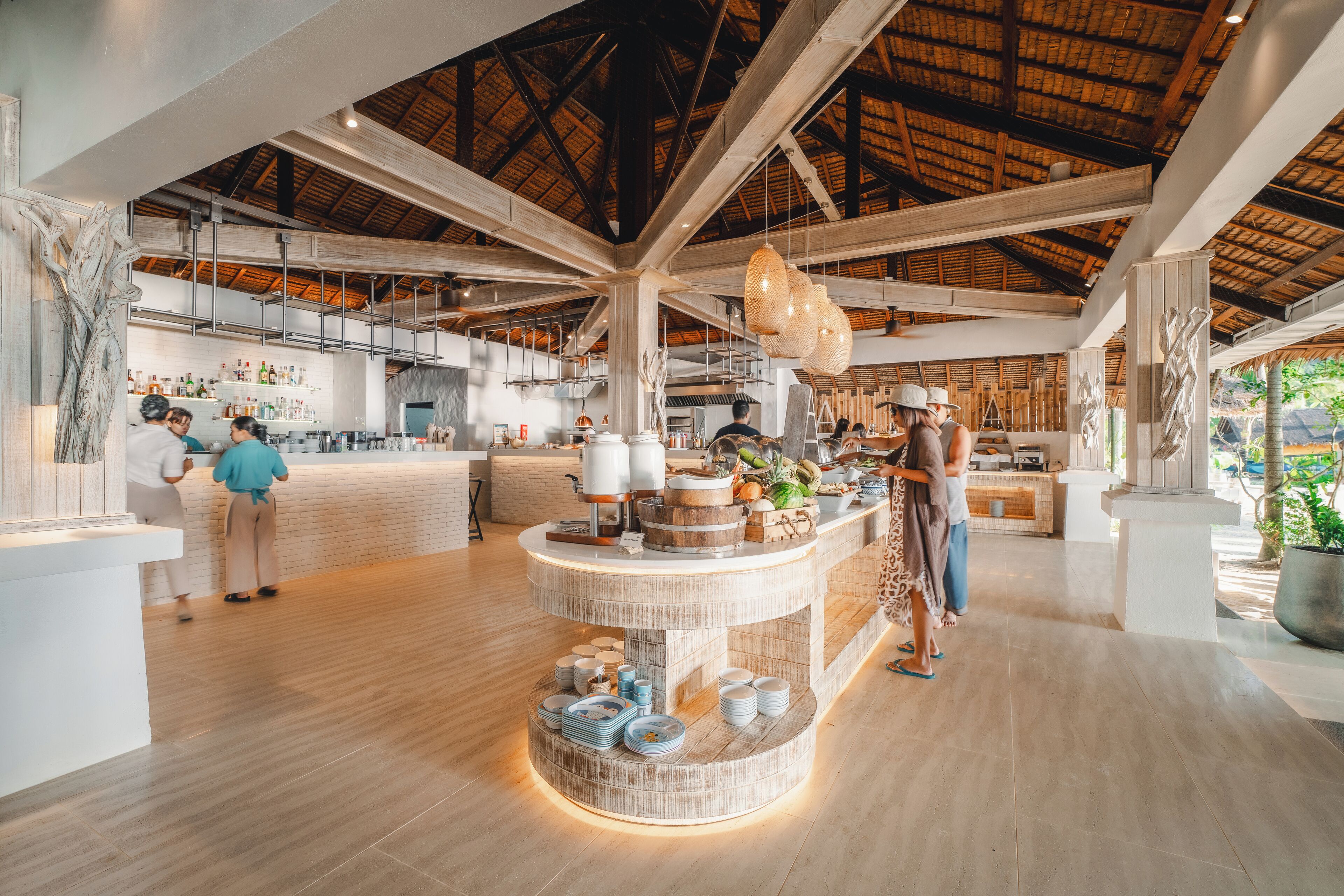 free buffet breakfast