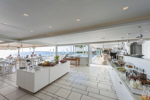 Buffet - Saint George Hotel (Paros)