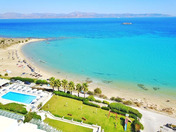 Bicycling - Saint George Hotel (Paros)