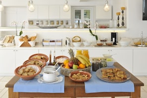 Buffet - Saint George Hotel (Paros)