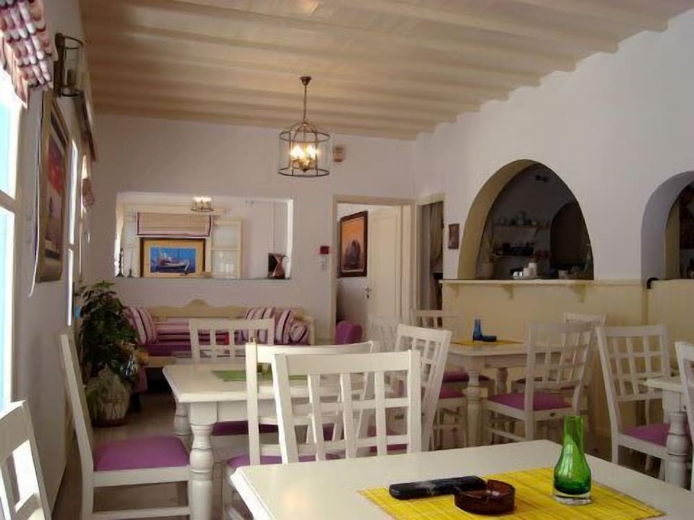 Mycocoon Hostel Mykonos by null