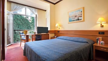 Double Room | 1 bedroom, minibar, in-room safe, desk