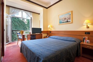 Double Room | 1 bedroom, minibar, in-room safe, desk