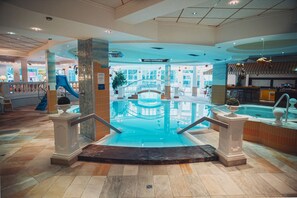 2 Innenpools, Außenpool