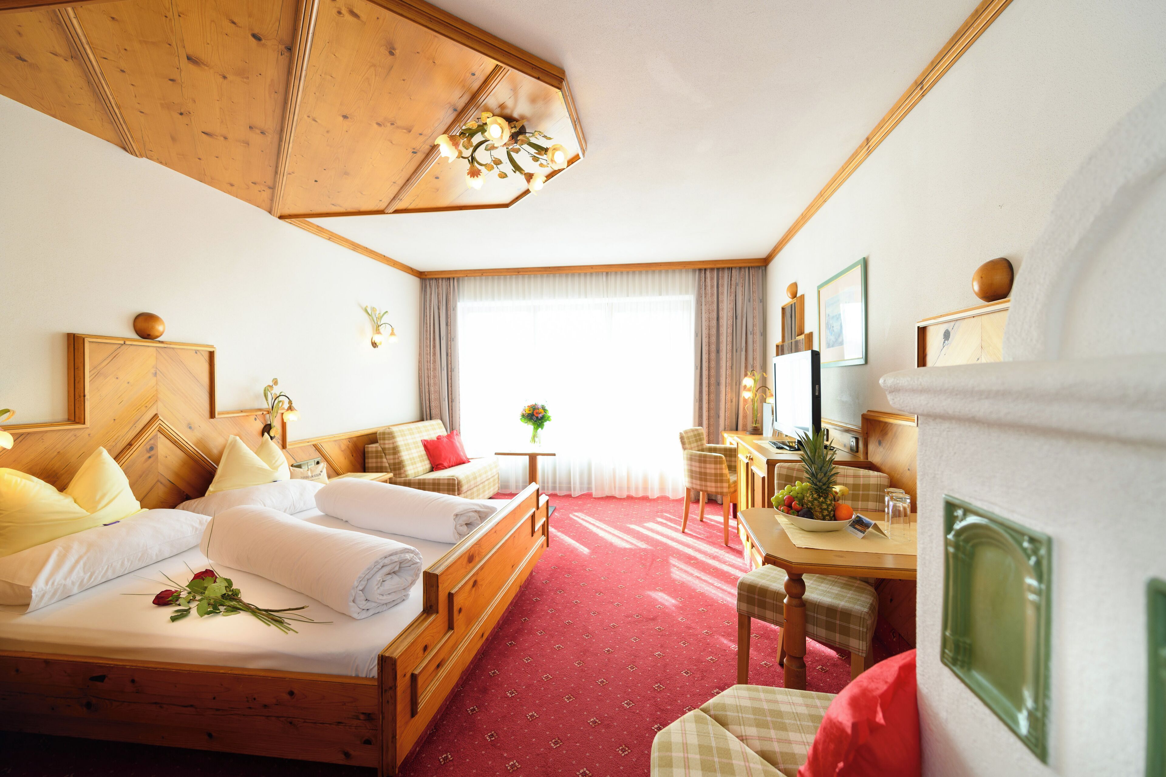 Superior Apartment, 3 Bedrooms, Microwave | Hypo-allergenic bedding, in-room safe, desk, free WiFi