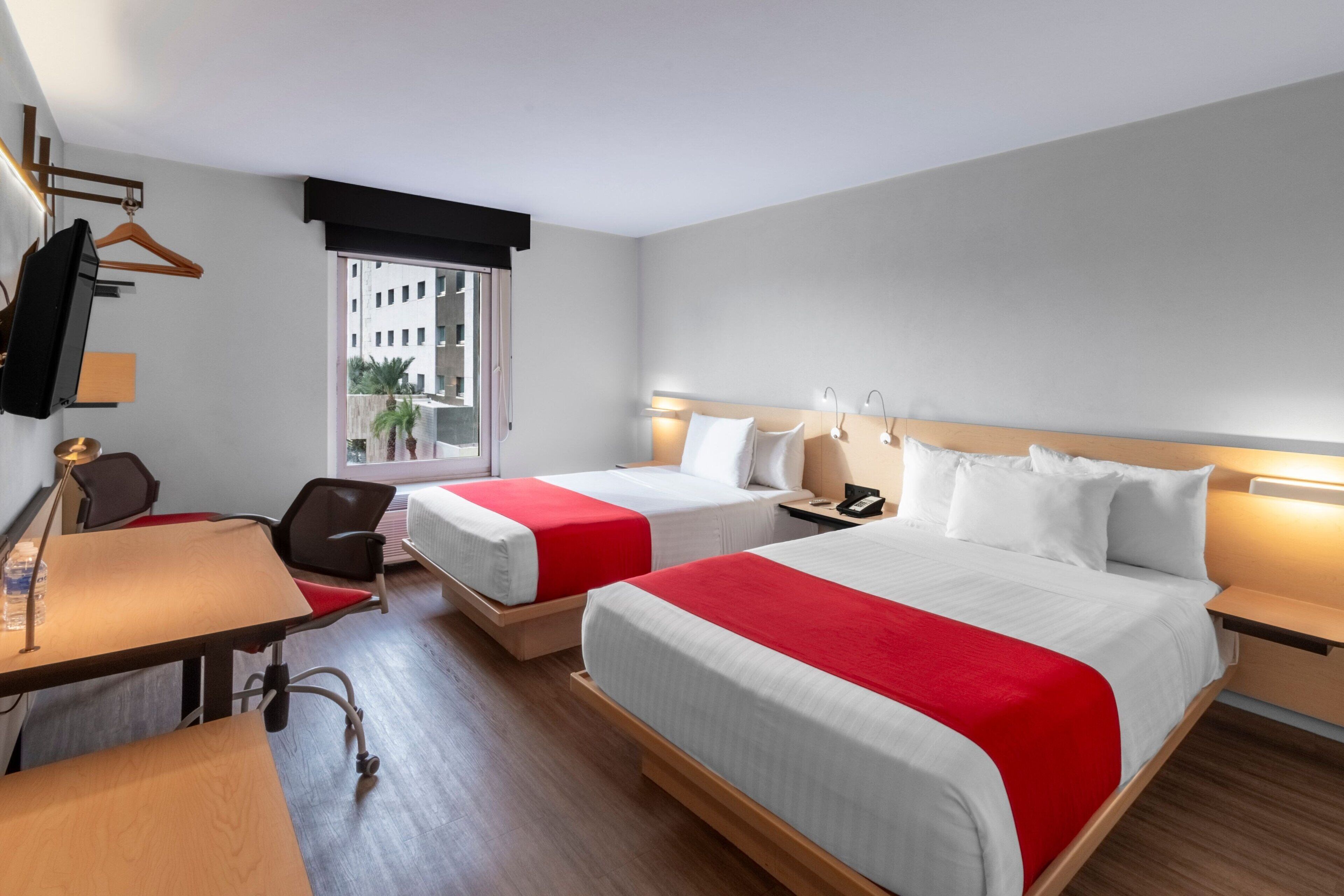 room, 2 double beds, non smoking | 1 bedroom, desk, iron/ironing board, free wifi