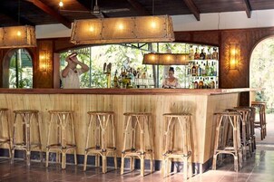 Bar (en el alojamiento)