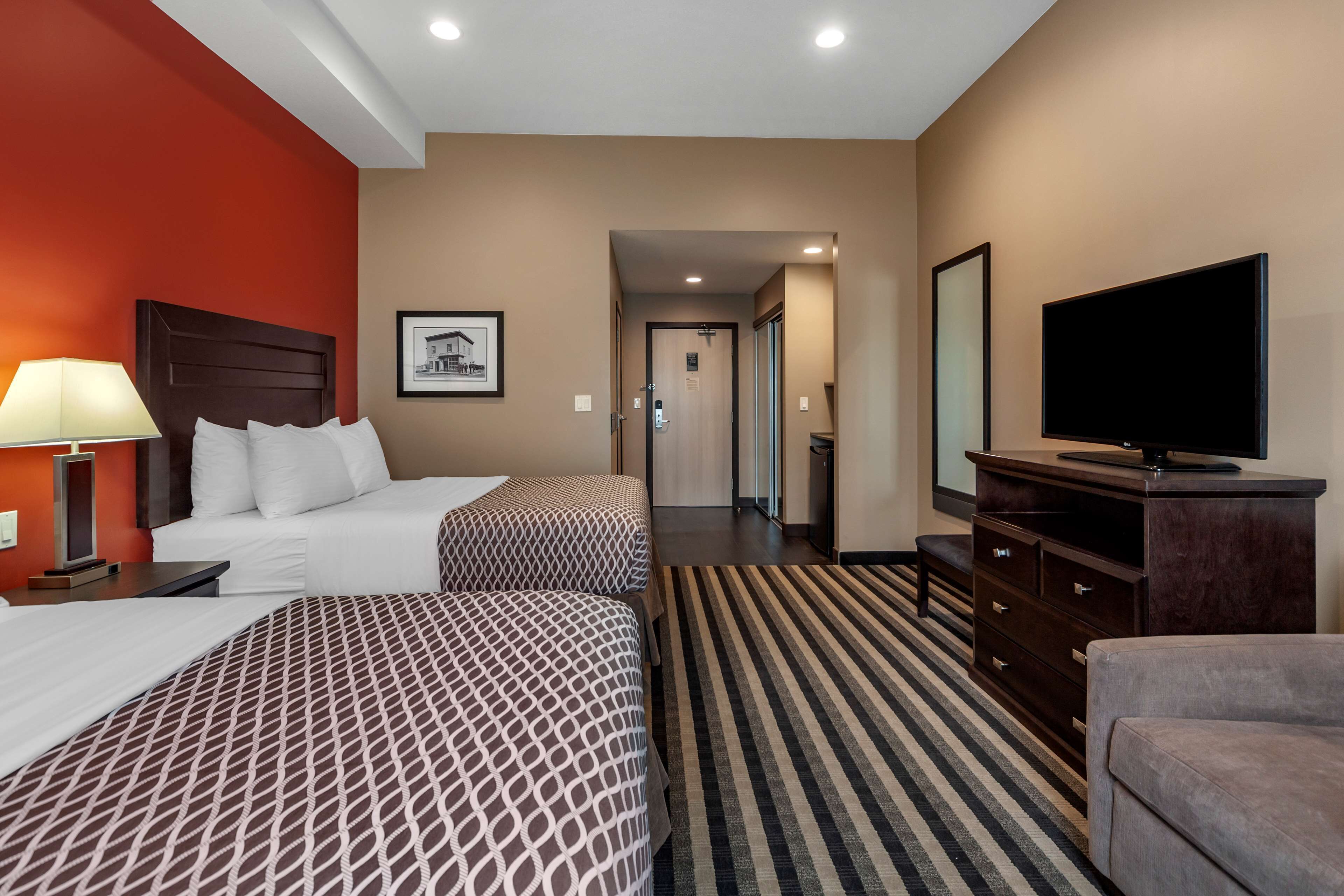 Standard Room, 2 Queen Beds, Non Smoking, Refrigerator & Microwave | Premium bedding, pillowtop beds, desk, laptop workspace