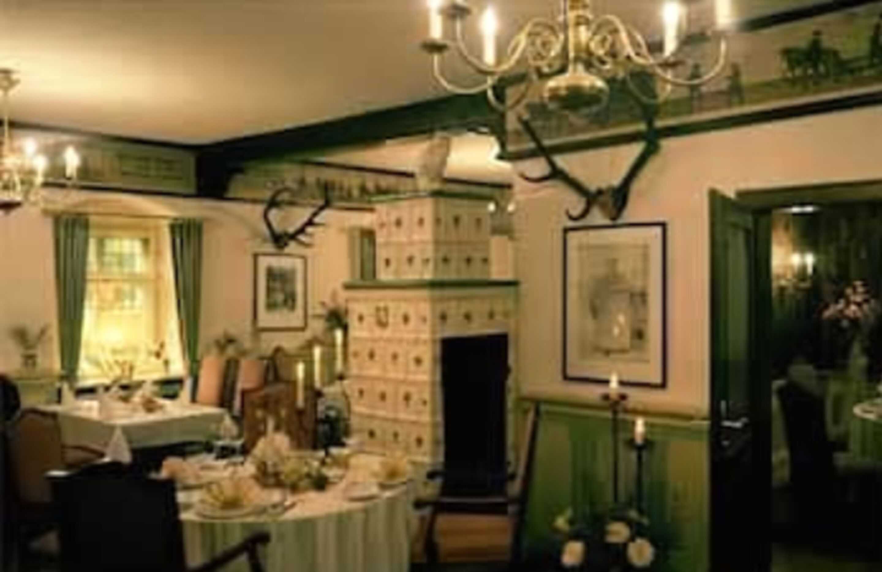 lunch, dinner served; regional cuisine, garden views