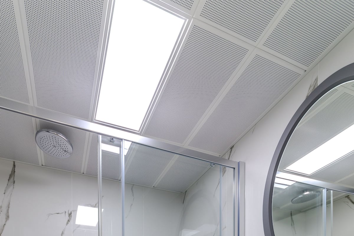 standard room land view | bathroom | shower, rainfall showerhead, free toiletries, hair dryer