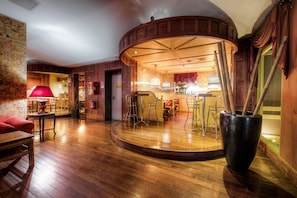 Bar (en el alojamiento)