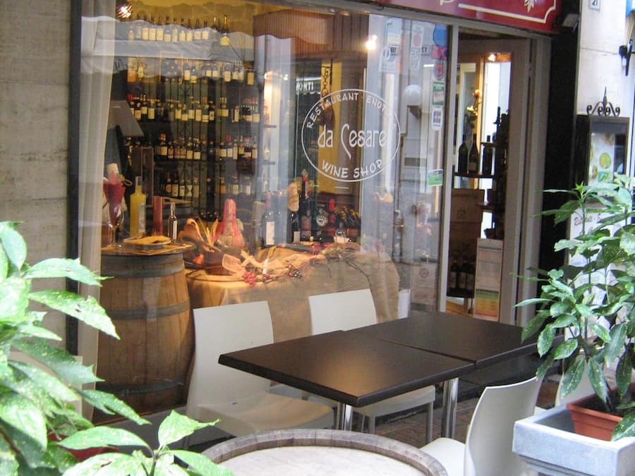 Breakfast, lunch and dinner served