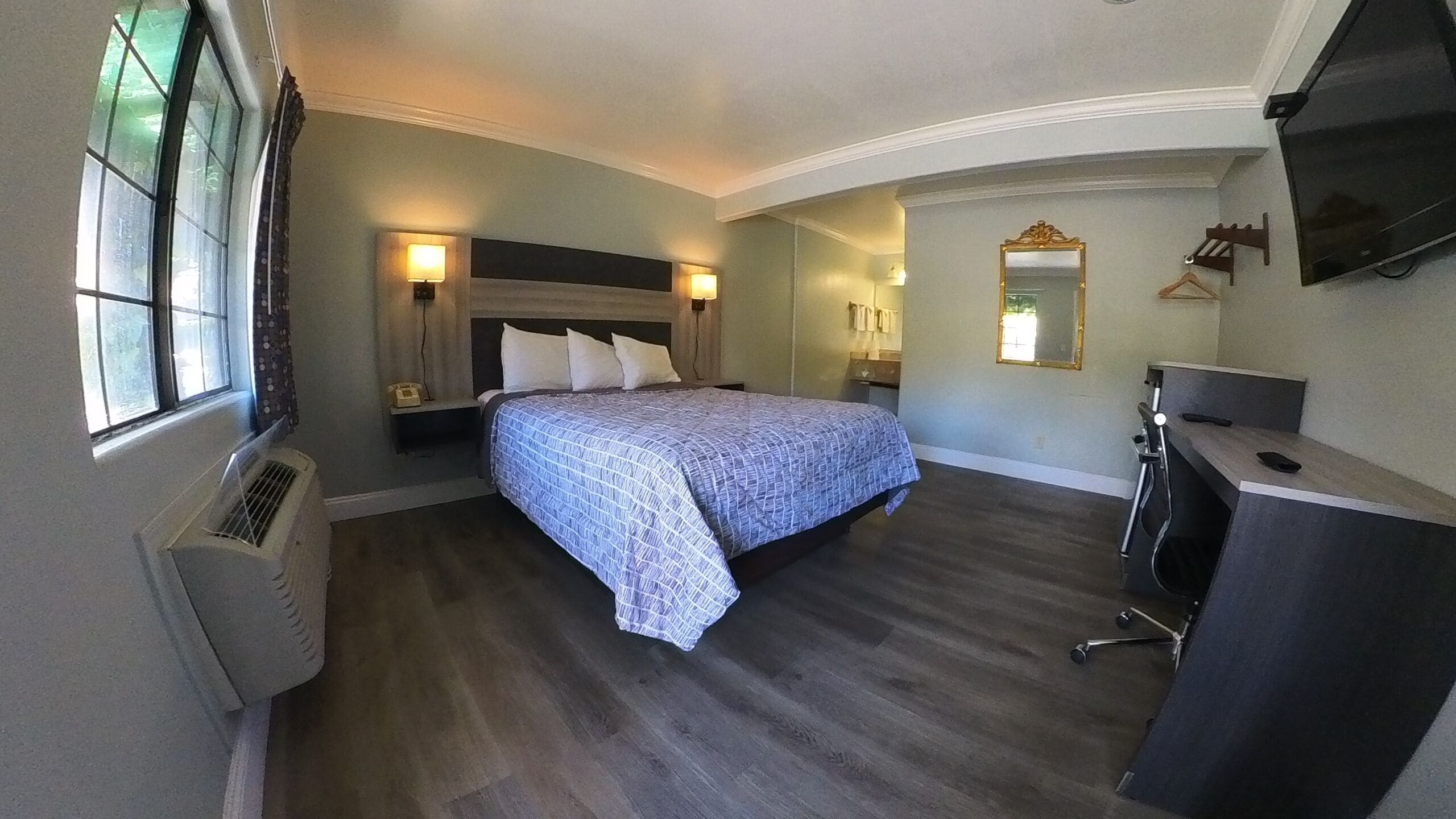 Photo - Monterey Oceanside Inn