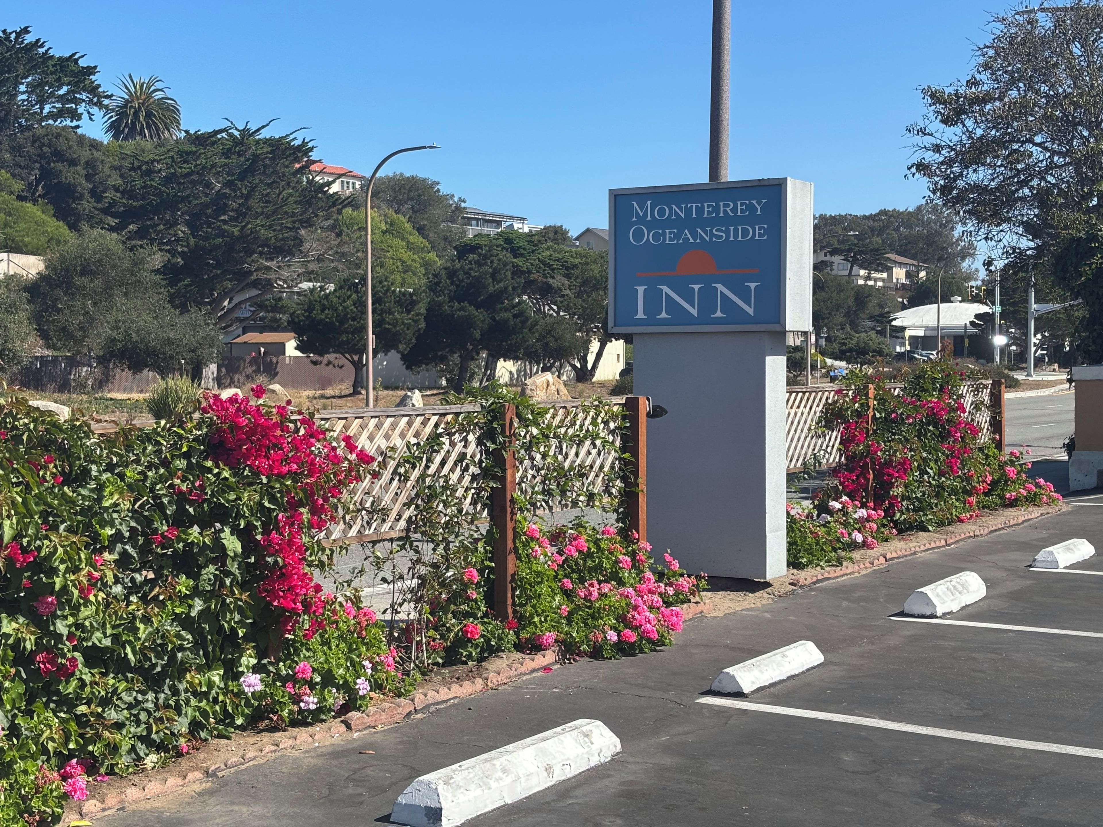 Photo - Monterey Oceanside Inn