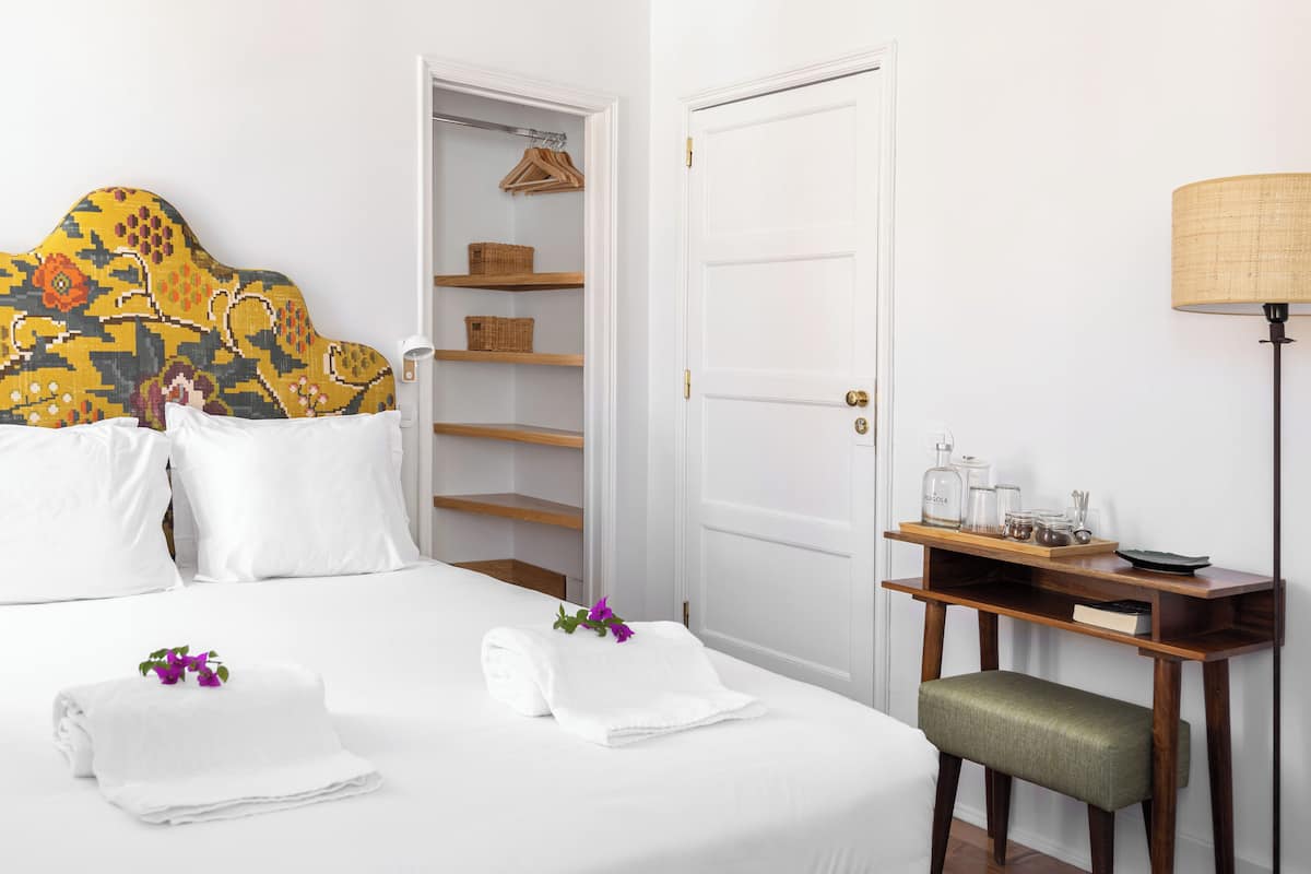 Standard Room | Een kluis op de kamer, individueel gedecoreerd, verduisterende gordijnen