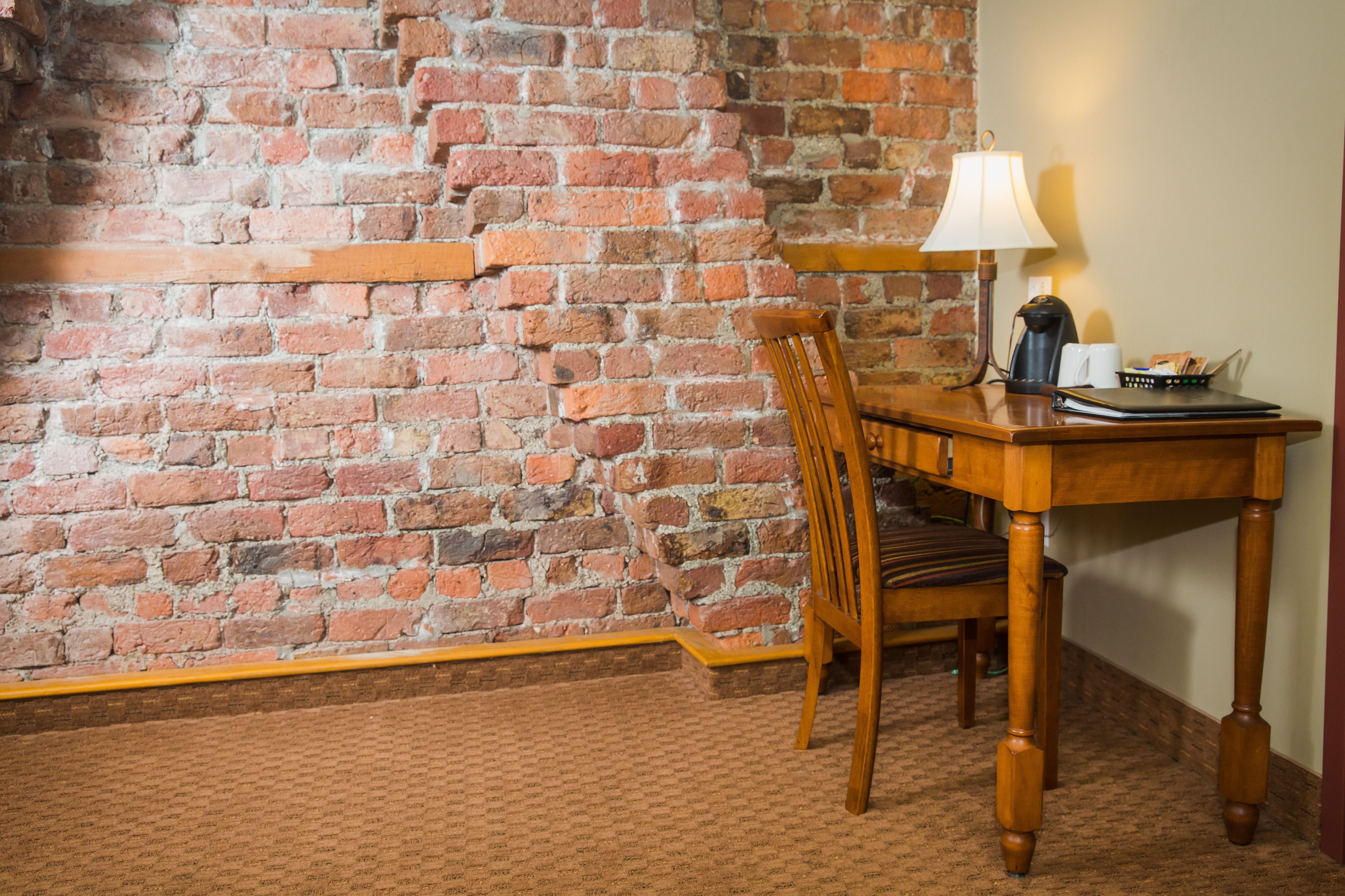 standard room, 1 king bed | premium bedding, desk, blackout curtains, iron/ironing board