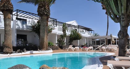 Apartamentos Los Tulipanes