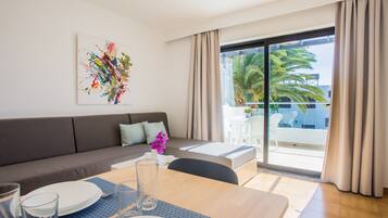 In-room safe, iron/ironing board, free cribs/infant beds, free WiFi