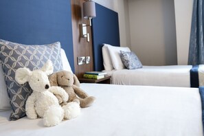 Triple Room | Desk, iron/ironing board, free cribs/infant beds, free WiFi - The Western Hotel (Galway)