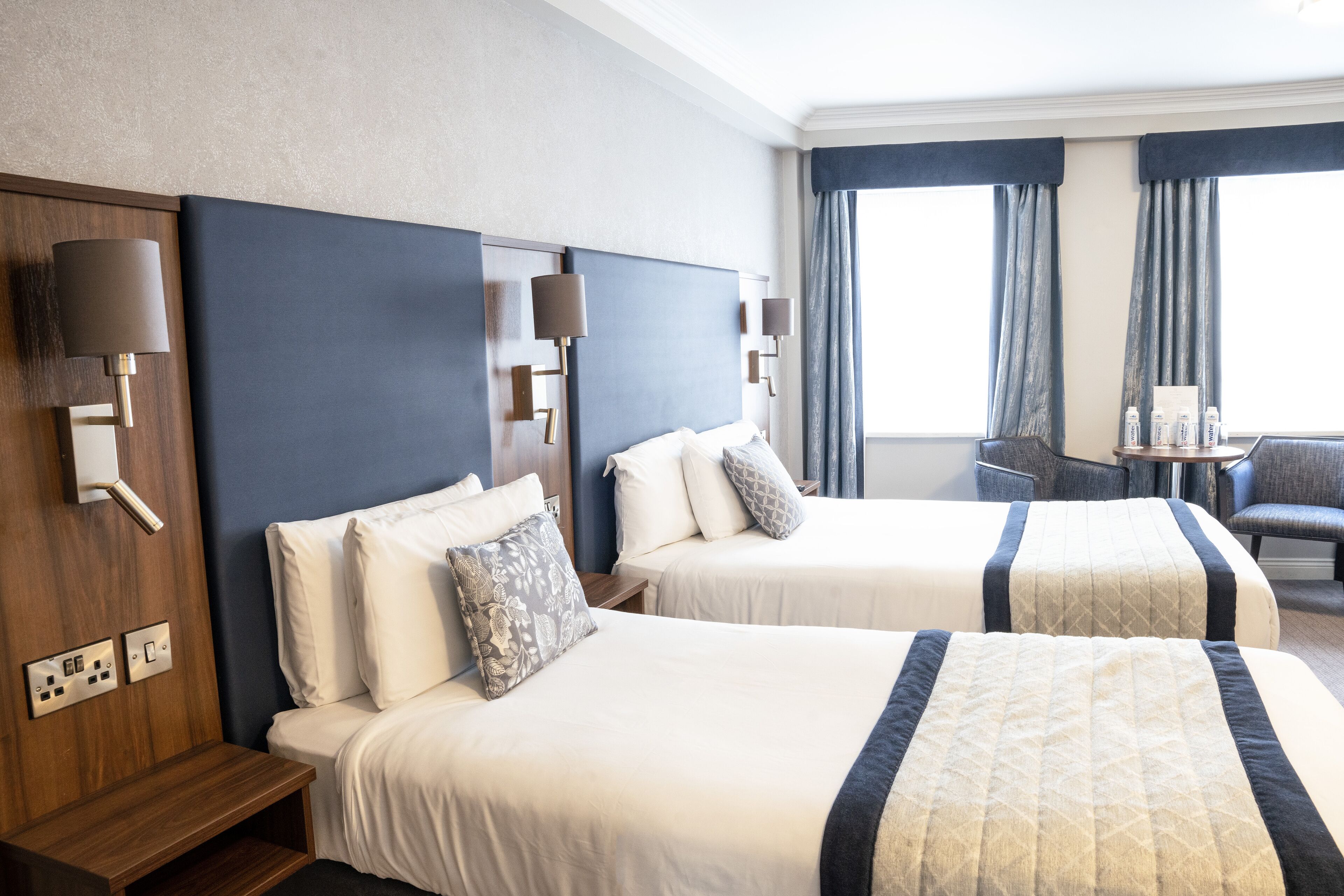 quadruple room | desk, iron/ironing board, free cots/infant beds, free wifi