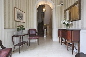 Lobby lounge - The Western Hotel (Galway)