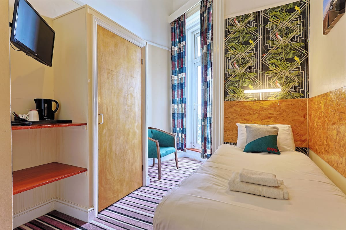 1 chambre, bureau, fer et planche Ă repasser, Wi-Fi gratuit