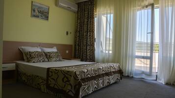 Deluxe Double Room | Bed sheets