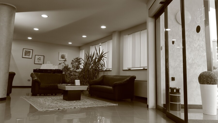 Hotel Romanisio
