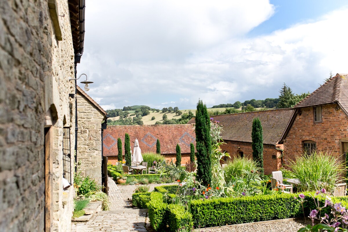 Shropshire Hotels: Old Downton Lodge | hotels.com
