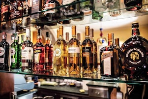 Bar (en el alojamiento)