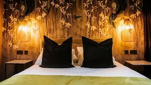 Thistle Lodge | セーフティボックス (室内)、客室ごとに異なる装飾、客室ごとに異なるインテリア、デスク