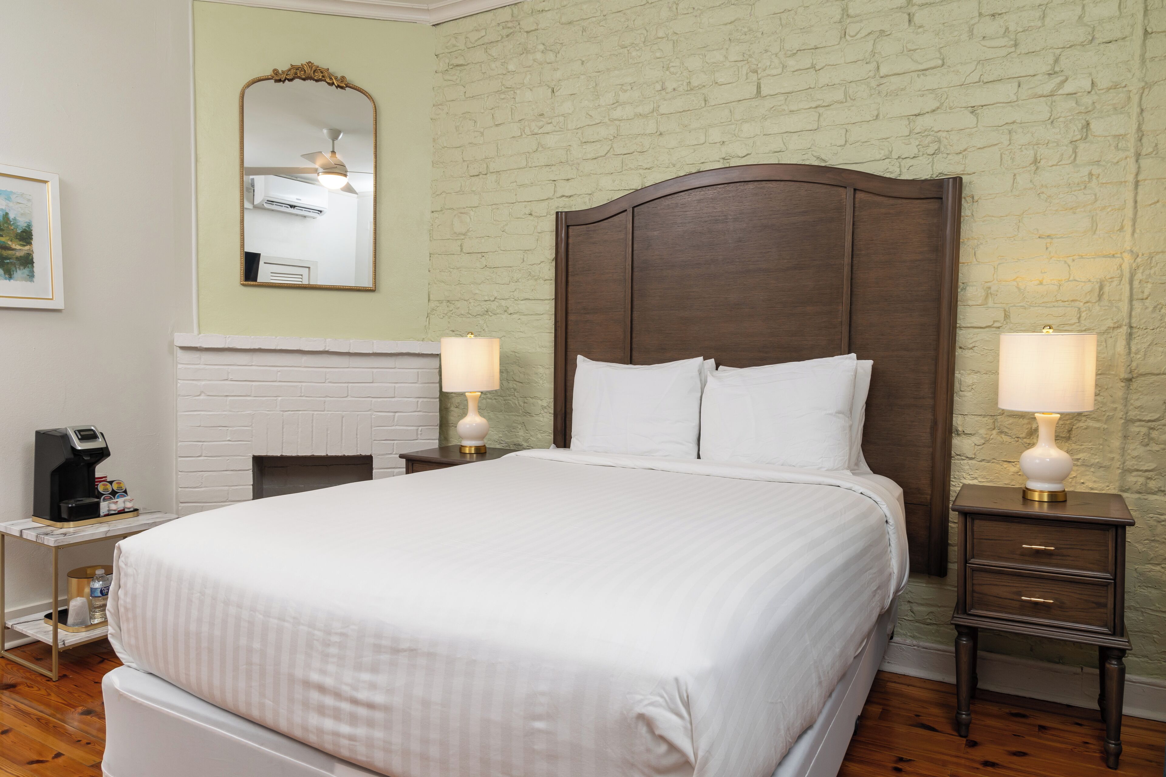 deluxe room, 1 queen bed | premium bedding, down duvets, pillow-top beds, individually decorated