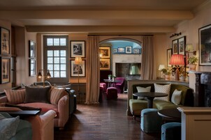 Bar (en el alojamiento)