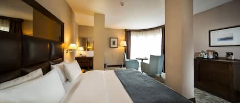 Suite, 1 Double Bed, Corner | View from room