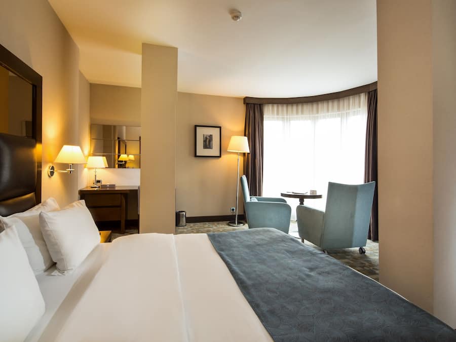 Suite, 1 Double Bed, Corner | View from room