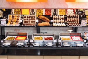 Daily buffet breakfast for a fee