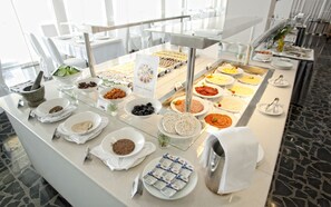 Desayuno buffet incluido todos los días