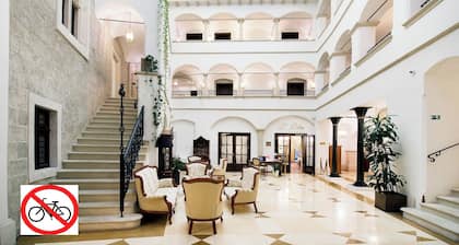 Arcadia Boutique Hotel