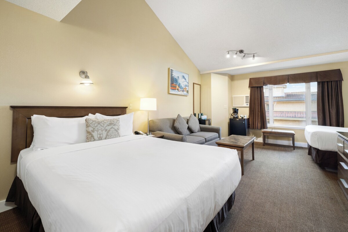 Superior kamer, meerdere bedden | Hypoallergeen beddengoed, gratis wifi, beddengoed