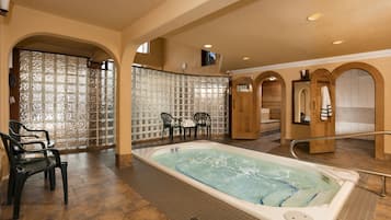 Indoor spa tub