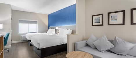 套房, 2 张大床, 无烟房 | 高档床上用品、办公桌、笔记本电脑工作区、遮光窗帘